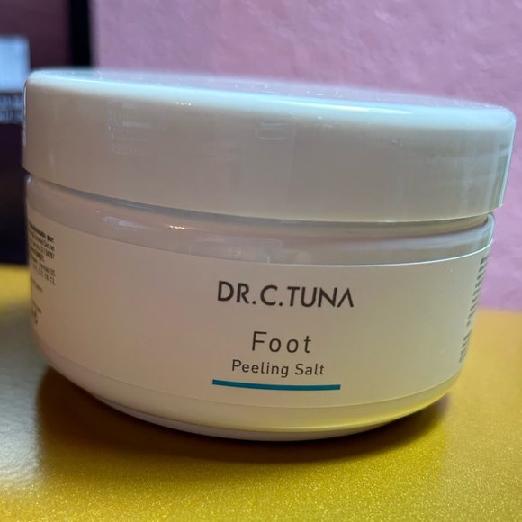 NEW Dr. C. Tuna Peeling Sea Salt for Hand & Foot - Picture 6 of 8